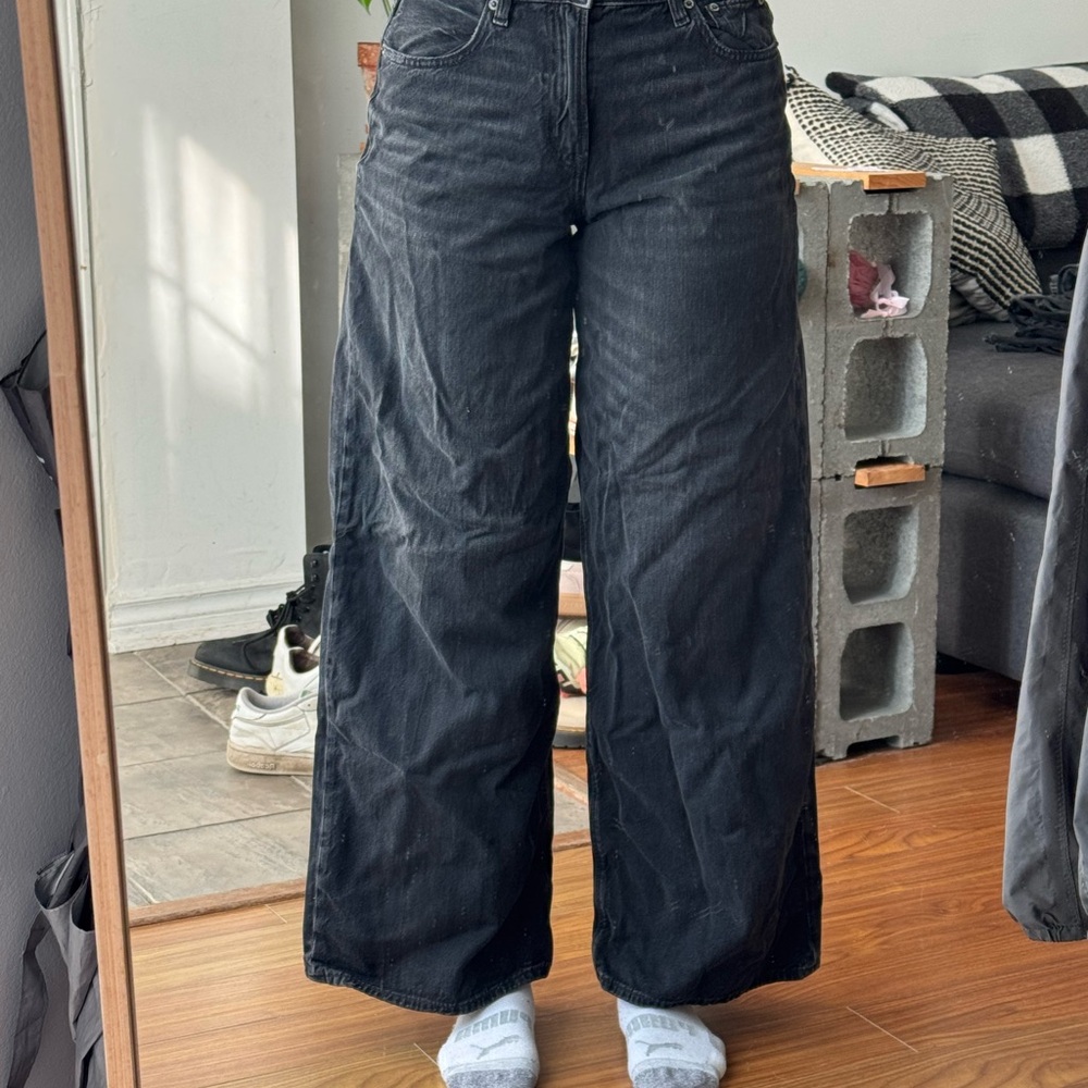 Chic Black Wide-Leg Pants